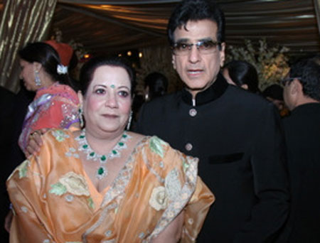 Information and News about Famous Bollywood Couples - Jeetendra and Shobha Kapoor